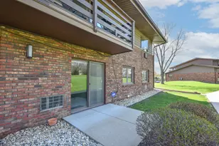3935 S 84th St, Greenfield, WI 53228 - Photo 22