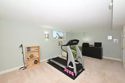 4870 S Waterview Ct, Greenfield, WI 53220 - Photo 34