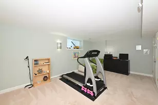 4870 S Waterview Ct, Greenfield, WI 53220 - Photo 34