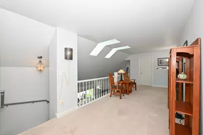 4870 S Waterview Ct, Greenfield, WI 53220 - Photo 22