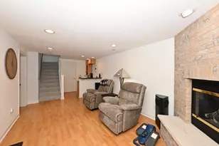 4870 S Waterview Ct, Greenfield, WI 53220 - Photo 28
