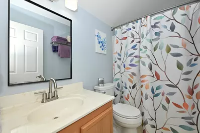 4870 S Waterview Ct, Greenfield, WI 53220 - Photo 24
