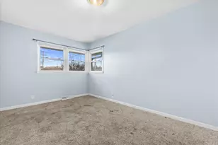 3716 Marquette St, Racine, WI 53402 - Photo 8