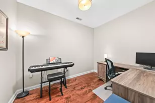 1920 N Farwell Ave, Milwaukee, WI 53202 - Photo 14