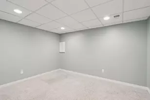 1720 Erin Ln, Waukesha, WI 53188 - Photo 32