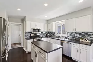 1720 Erin Ln, Waukesha, WI 53188 - Photo 8