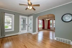 220 Fox St, Mukwonago, WI 53149 - Photo 2