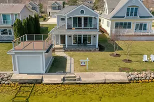 1603 Milwaukee St, Delafield, WI 53018 - Photo 2
