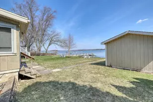 1603 Milwaukee St, Delafield, WI 53018 - Photo 8