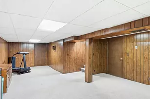 318 Dodie Dr, Waukesha, WI 53189 - Photo 14