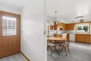 1001 Glenview Dr, Manitowoc, WI 54220 - Photo 12
