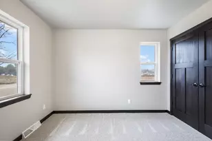 1909 Summit St, Manitowoc, WI 54220 - Photo 30