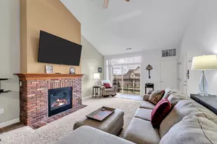 2515 W Colonial Woods Dr, Oak Creek, WI 53154 - Photo 4