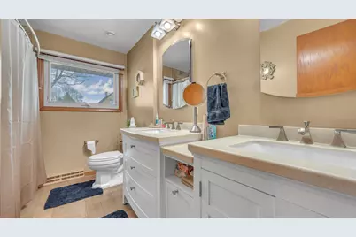 904  Mead Ave, Sheboygan, WI 53081 - Photo 12