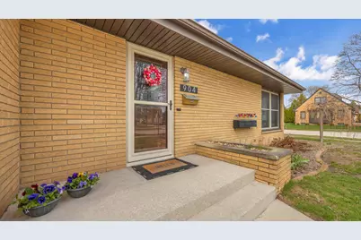 904  Mead Ave, Sheboygan, WI 53081 - Photo 4