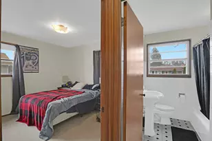 2010 N 22nd St, Sheboygan, WI 53081 - Photo 8