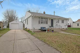 2010 N 22nd St, Sheboygan, WI 53081 - Photo 2