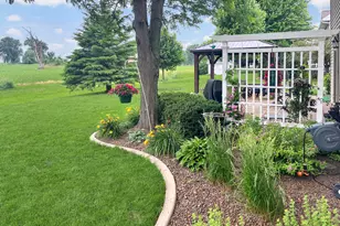 1525 Puritan Rd, New Holstein, WI 53061 - Photo 6