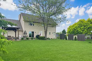 1525 Puritan Rd, New Holstein, WI 53061 - Photo 4