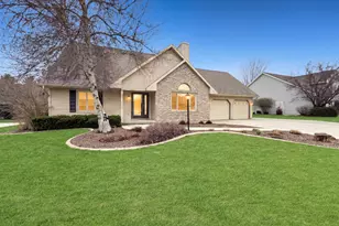1525 Puritan Rd, New Holstein, WI 53061 - Photo 2