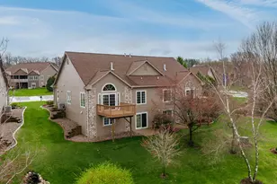 2804 Glen Ivy Dr, West Bend, WI 53090 - Photo 34