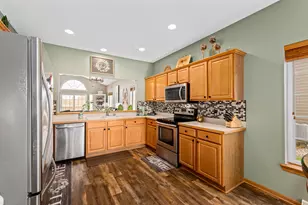 2804 Glen Ivy Dr, West Bend, WI 53090 - Photo 6