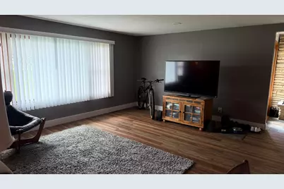 6516  Green Ridge Dr, Racine, WI 53406 - Photo 6