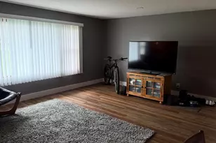 6516 Green Ridge Dr, Racine, WI 53406 - Photo 6