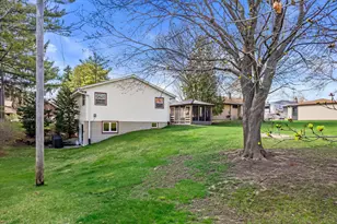 1221 Green Tree Rd, West Bend, WI 53090 - Photo 30