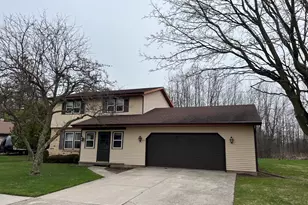 1905 Knuell St, Manitowoc, WI 54220 - Photo 2