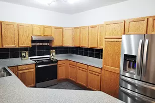 3862 S Lake Dr, Saint Francis, WI 53235 - Photo 4