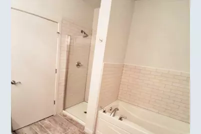 3862 S Lake Dr #107, Saint Francis, WI 53235 - Photo 22