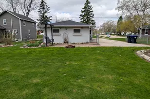 421 N Lincoln St, Elkhorn, WI 53121 - Photo 6