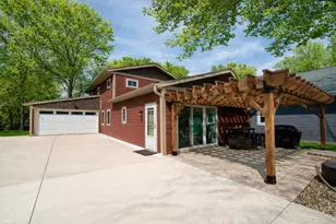 7164 N Tichigan Rd, Racine, WI 53185 - Photo 4