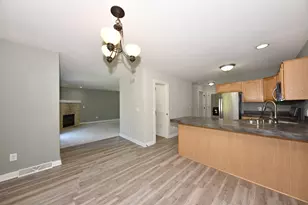 1123 White Sands Ct, West Bend, WI 53090 - Photo 10