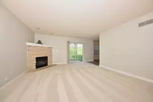 1125 White Sands Ct, West Bend, WI 53090 - Photo 4