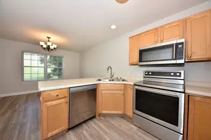 1125 White Sands Ct, West Bend, WI 53090 - Photo 10