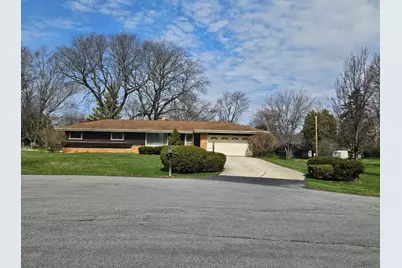 12860  Hobbs Ct, Brookfield, WI 53005 - Photo 1