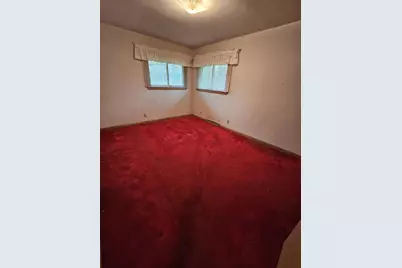 12860  Hobbs Ct, Brookfield, WI 53005 - Photo 10