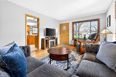 203 E Peckham St, Neenah, WI 54956 - Photo 4
