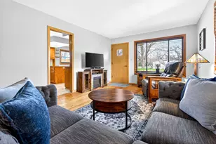 203 E Peckham St, Neenah, WI 54956 - Photo 4
