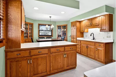 203 E Peckham St, Neenah, WI 54956 - Photo 12