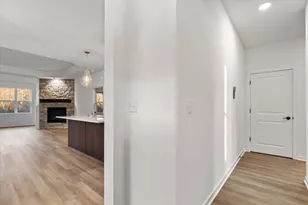 W204N17685 Laurel Pl, Jackson, WI 53037 - Photo 16