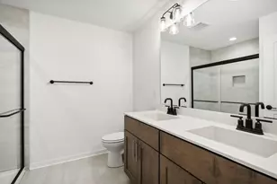 N174W20582 Laurel Springs Cir, Jackson, WI 53037 - Photo 14