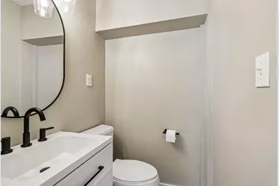 2116 S 108th St, West Allis, WI 53227 - Photo 26