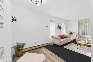4253 W Rivers Edge Cir, Brown Deer, WI 53209 - Photo 8