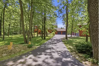34025  Venice Park Rd, Summit, WI 53018 - Photo 10