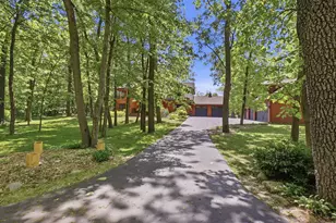 34025 Venice Park Rd, Summit, WI 53018 - Photo 10