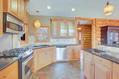 34025  Venice Park Rd, Summit, WI 53018 - Photo 22