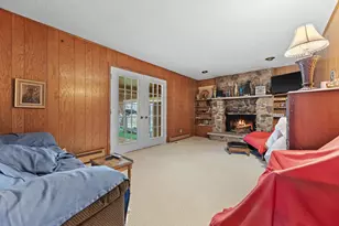 12011 W Ohio Ave, West Allis, WI 53227 - Photo 10